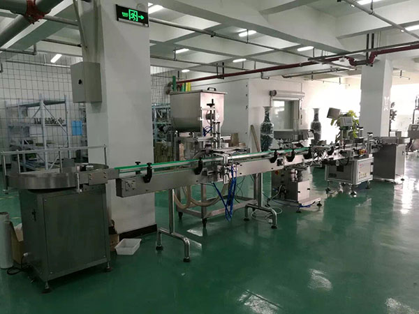 為什么許多企業(yè)都看重星格火鍋底料包裝機(jī)呢？(圖2)