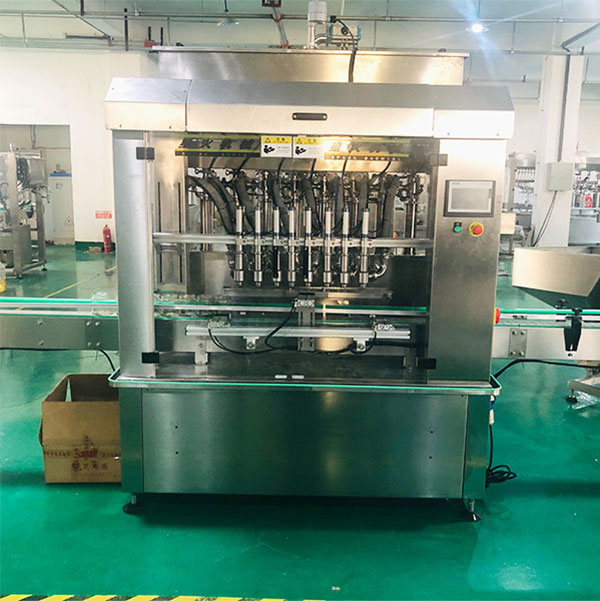 醬料灌裝機(jī)，全自動(dòng)辣椒醬灌裝機(jī)，特點(diǎn)運(yùn)用，操作簡單(圖2)